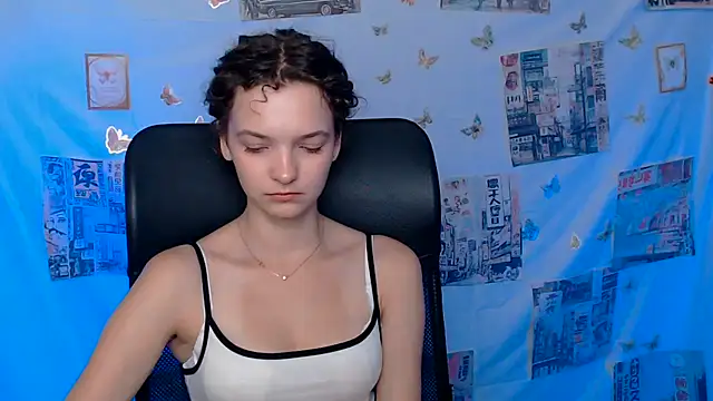  SusieSu  online show from July 9, 2026, 12:20 pm