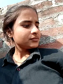 Snapshot of Cute-Nilam chatting on February 5, 2025, 5:41 am Cute-Nilam online show from February 5, 2025, 5:41 am