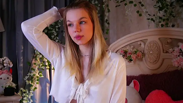 EdlinAlliston online show from November 27, 2025, 1:57 pm