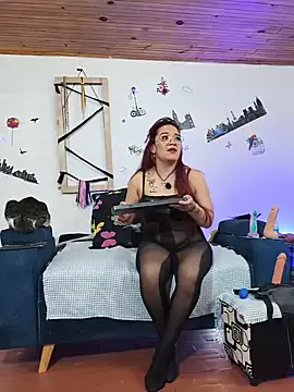 keila j online show from May 28, 2026, 10:34 am