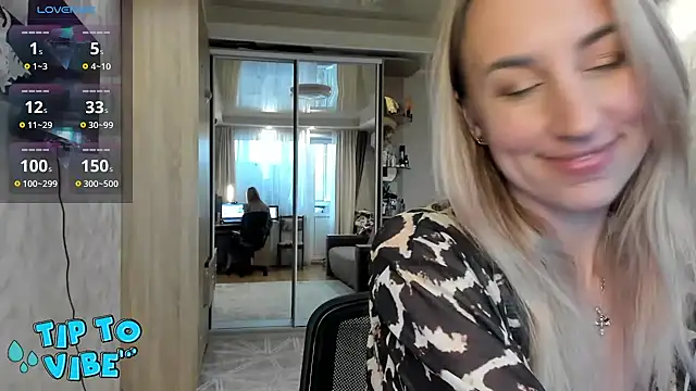 Snapshot of lady_Nati chatting on March 11, 2025, 2:51 pm lady Nati online show from March 11, 2025, 2:51 pm