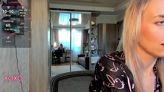 Snapshot of lady_Nati chatting on September 22, 2025, 1:24 pm lady Nati online show from September 22, 2025, 1:24 pm