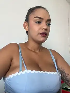 Sara-77 online show from May 13, 2026, 6:27 pm
