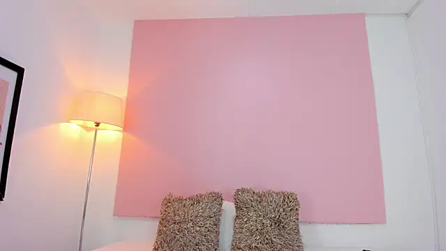 andyylove jk online show from December 17, 2025, 1:28 pm