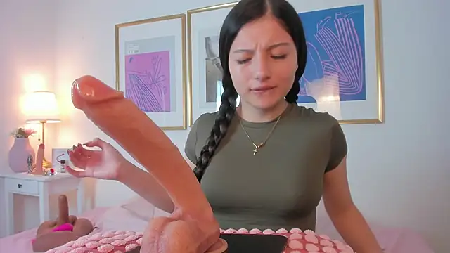 Eva depp online show from October 11, 2025, 11:42 am