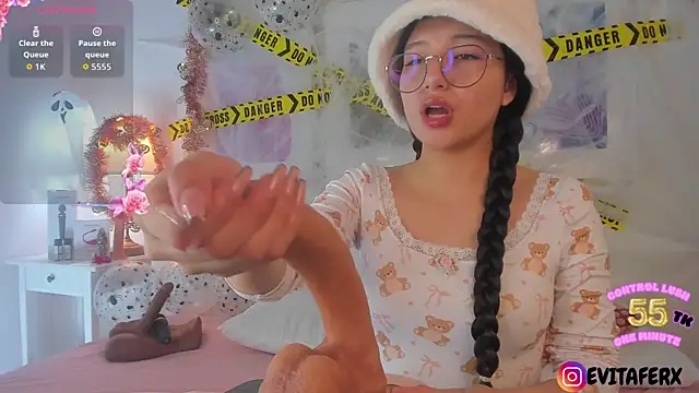 Eva depp online show from October 28, 2025, 5:37 pm