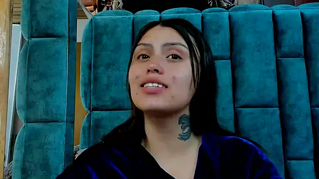 Snapshot of STEFANYVOLKOV chatting on October 22, 2025, 1:06 am STEFANYVOLKOV online show from October 22, 2025, 1:06 am