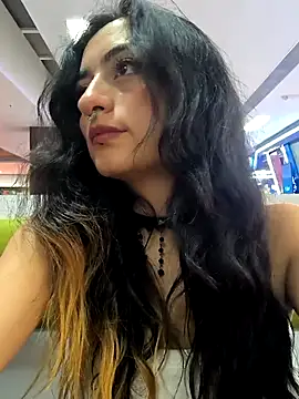Snapshot of Lila_Desiree chatting on February 21, 2025, 1:00 am Lila Desiree online show from February 21, 2025, 1:00 am
