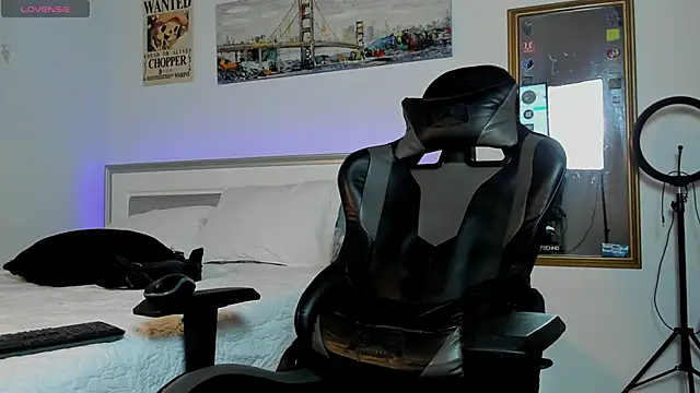 facebaby1 online show from October 29, 2025, 3:53 am