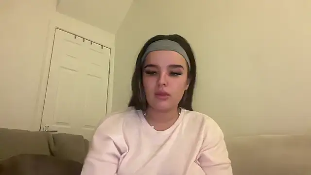 Snapshot of maisiesmithx chatting on January 27, 2025, 1:37 am maisiesmithx online show from January 27, 2025, 1:37 am