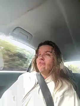 Snapshot of maisiesmithx chatting on November 16, 2025, 12:22 pm maisiesmithx online show from November 16, 2025, 12:22 pm