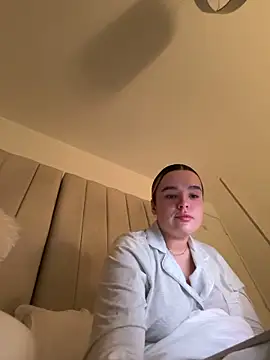 maisiesmithx online show from February 20, 2026, 6:26 am