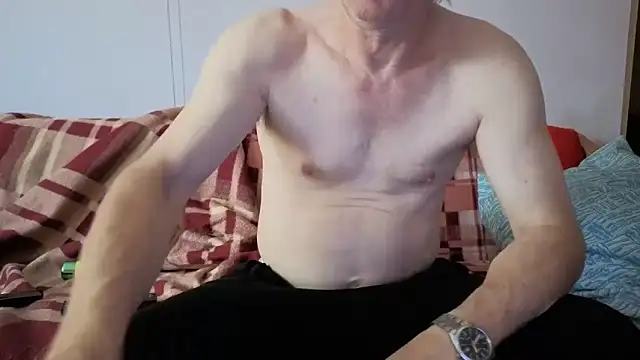 Snapshot of loverboyxxx69 chatting on October 31, 2025, 11:44 am loverboyxxx69 online show from October 31, 2025, 11:44 am