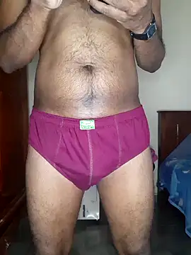 SuranSexy33 online show from October 18, 2025, 5:43 am