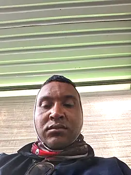nilson2902 online show from May 25, 2026, 3:07 pm