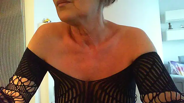   Angel78   online show from September 29, 2025, 11:59 am