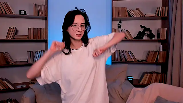 Snapshot of Dark_Lola_ chatting on February 3, 2025, 1:40 pm Dark Lola online show from February 3, 2025, 1:40 pm