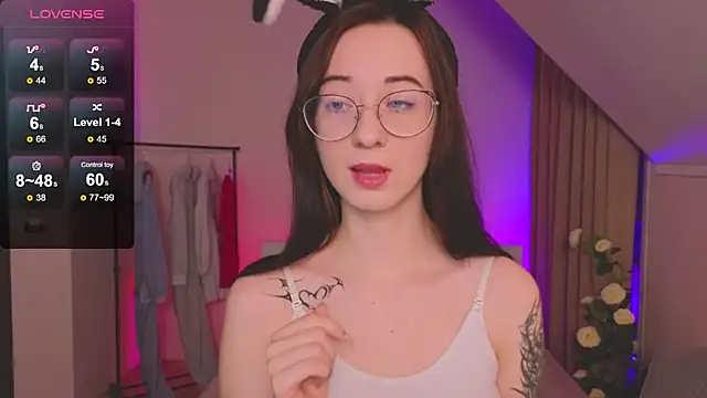 Snapshot of Dark_Lola_ chatting on February 4, 2025, 9:49 am Dark Lola online show from February 4, 2025, 9:49 am