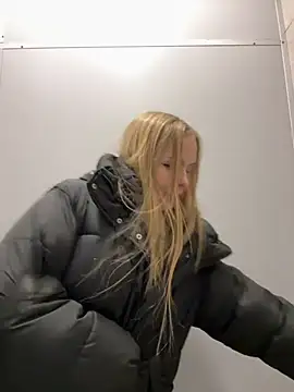 mur girl online show from December 23, 2024, 1:03 pm