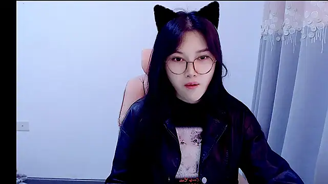 Little-sweet online show from October 22, 2025, 6:35 am