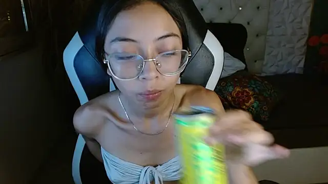 NathaliaSweet 11 online show from September 29, 2025, 1:27 pm