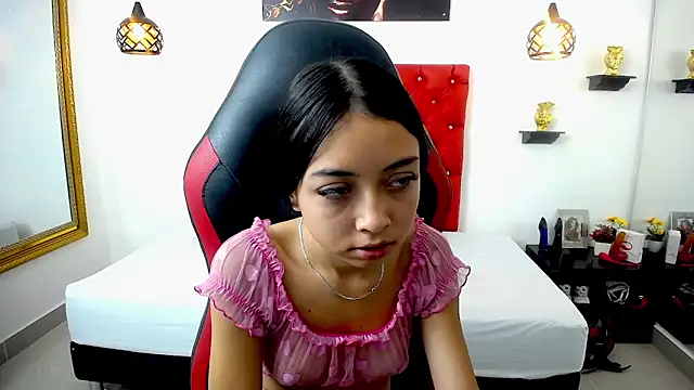 NathaliaSweet 11 online show from June 11, 2026, 5:33 pm