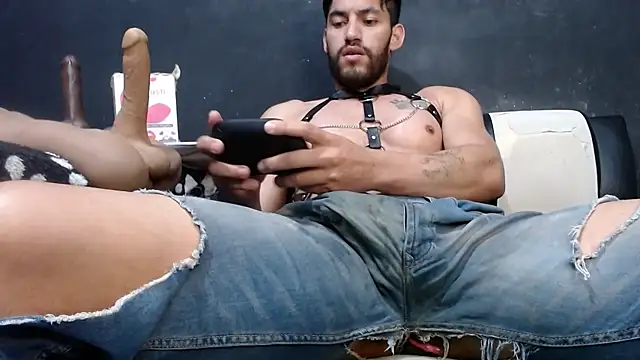 Snapshot of ethasteban27 chatting on November 10, 2025, 10:25 am ethasteban27 online show from November 10, 2025, 10:25 am