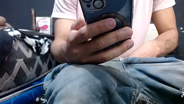 Snapshot of ethasteban27 chatting on November 13, 2025, 11:09 am ethasteban27 online show from November 13, 2025, 11:09 am