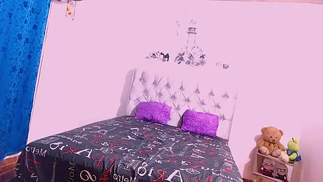 aliceroma online show from October 2, 2025, 1:29 pm