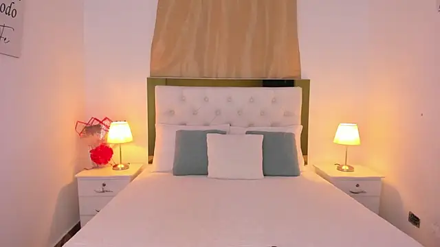 Snapshot of SofiaBosch chatting on September 18, 2025, 1:18 am SofiaBosch online show from September 18, 2025, 1:18 am