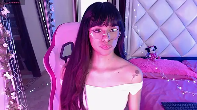 DannaDooll99 online show from March 15, 2025, 2:01 pm