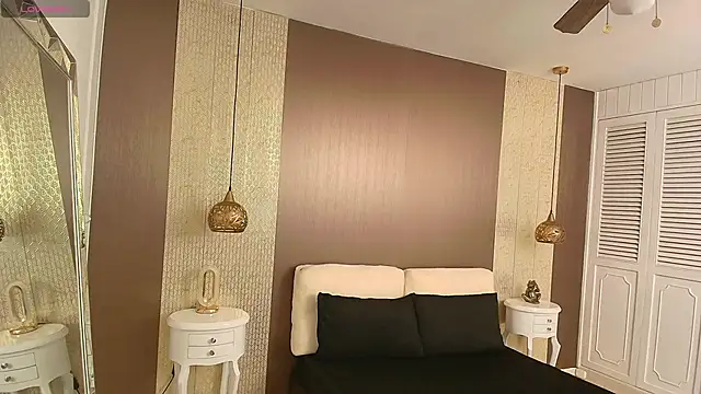 DannaDooll99 online show from November 15, 2025, 11:40 am