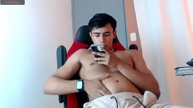 Snapshot of karlgiles_ chatting on March 1, 2025, 6:11 pm karlgiles online show from March 1, 2025, 6:11 pm