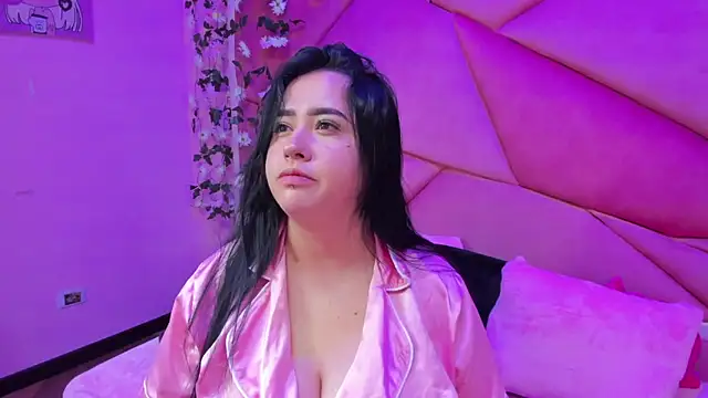 Victoria Rossy online show from October 8, 2025, 7:44 pm