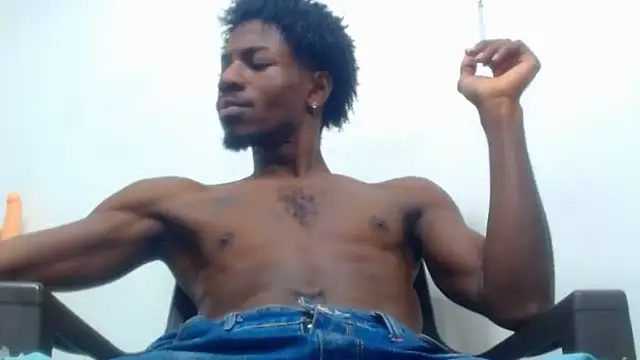 Snapshot of jaycolinss chatting on October 28, 2025, 6:32 pm jaycolinss online show from October 28, 2025, 6:32 pm