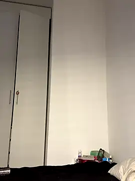 Snapshot of AgnesCampp chatting on October 2, 2025, 5:09 pm AgnesCampp online show from October 2, 2025, 5:09 pm