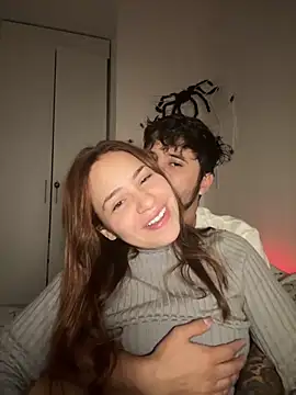 Snapshot of AgnesCampp chatting on October 9, 2025, 8:40 pm AgnesCampp online show from October 9, 2025, 8:40 pm