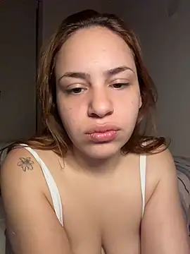 Snapshot of AgnesCampp chatting on October 24, 2025, 2:41 am AgnesCampp online show from October 24, 2025, 2:41 am