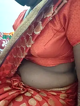 Snapshot of Priya_Next chatting on September 15, 2025, 4:23 am Priya Next online show from September 15, 2025, 4:23 am