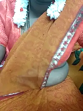 Snapshot of Priya_Next chatting on October 3, 2025, 5:10 pm Priya Next online show from October 3, 2025, 5:10 pm