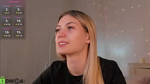 Snapshot of Cherry_Price chatting on October 10, 2025, 11:37 pm Cherry Price online show from October 10, 2025, 11:37 pm