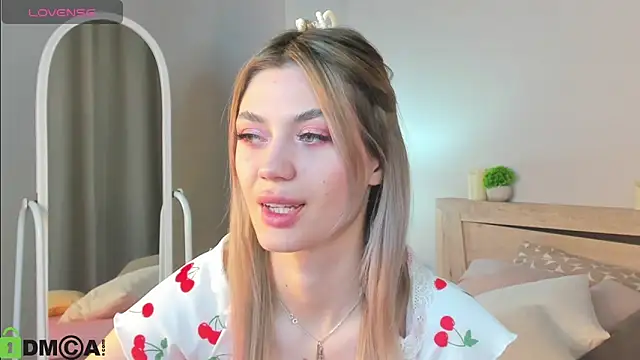 Cherry Price online show from December 17, 2025, 12:05 am