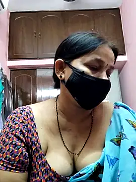 lalitha225 online show from February 24, 2025, 9:32 am