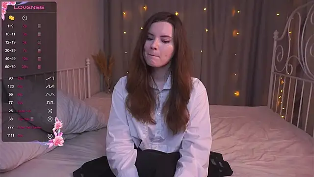 LoraDevon online show from January 30, 2025, 4:55 pm