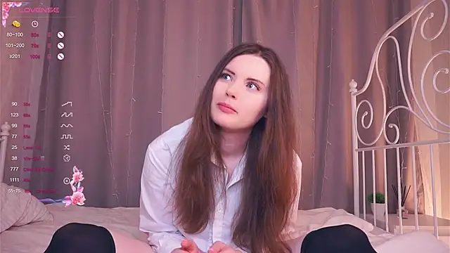 LoraDevon online show from February 2, 2025, 1:45 am