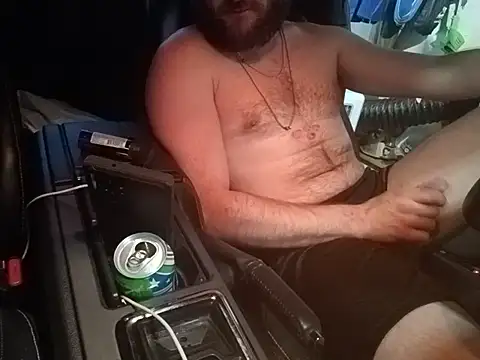 Spunwhiteboy1992 online show from June 13, 2026, 11:41 am