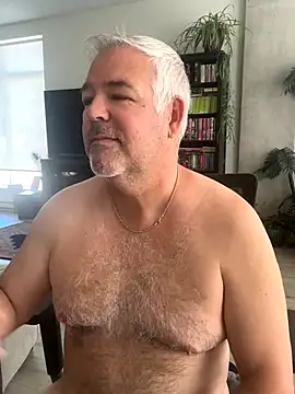Snapshot of aarosteev2 chatting on September 17, 2025, 2:08 pm aarosteev2 online show from September 17, 2025, 2:08 pm