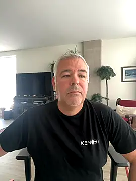 Snapshot of aarosteev2 chatting on October 6, 2025, 3:53 pm aarosteev2 online show from October 6, 2025, 3:53 pm
