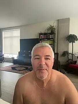 Snapshot of aarosteev2 chatting on October 8, 2025, 2:25 pm aarosteev2 online show from October 8, 2025, 2:25 pm