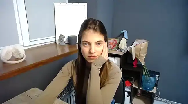 Snapshot of felicity_gold chatting on February 12, 2025, 12:01 pm felicity gold online show from February 12, 2025, 12:01 pm